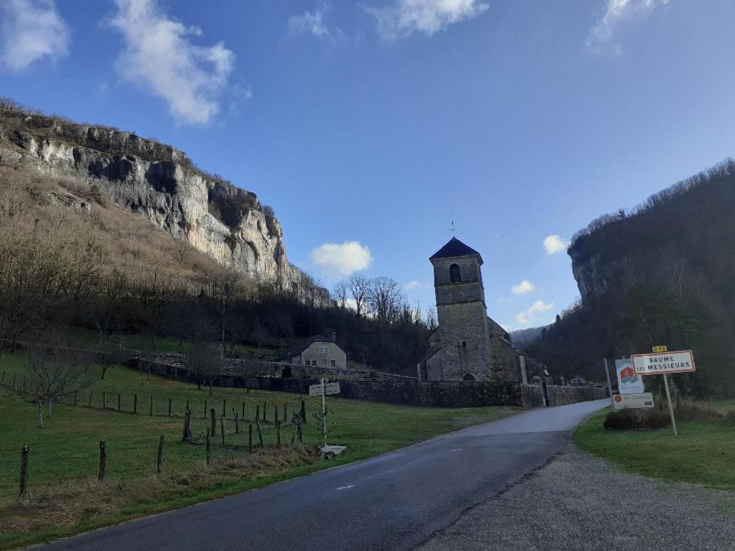 Gite Le Bout Du Monde Baume-les-Messieurs Exteriör bild
